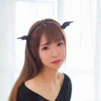 VivaciouzVibes Hairband Kipas Bulu Pengelitik Bando Aksesoris Cosplay